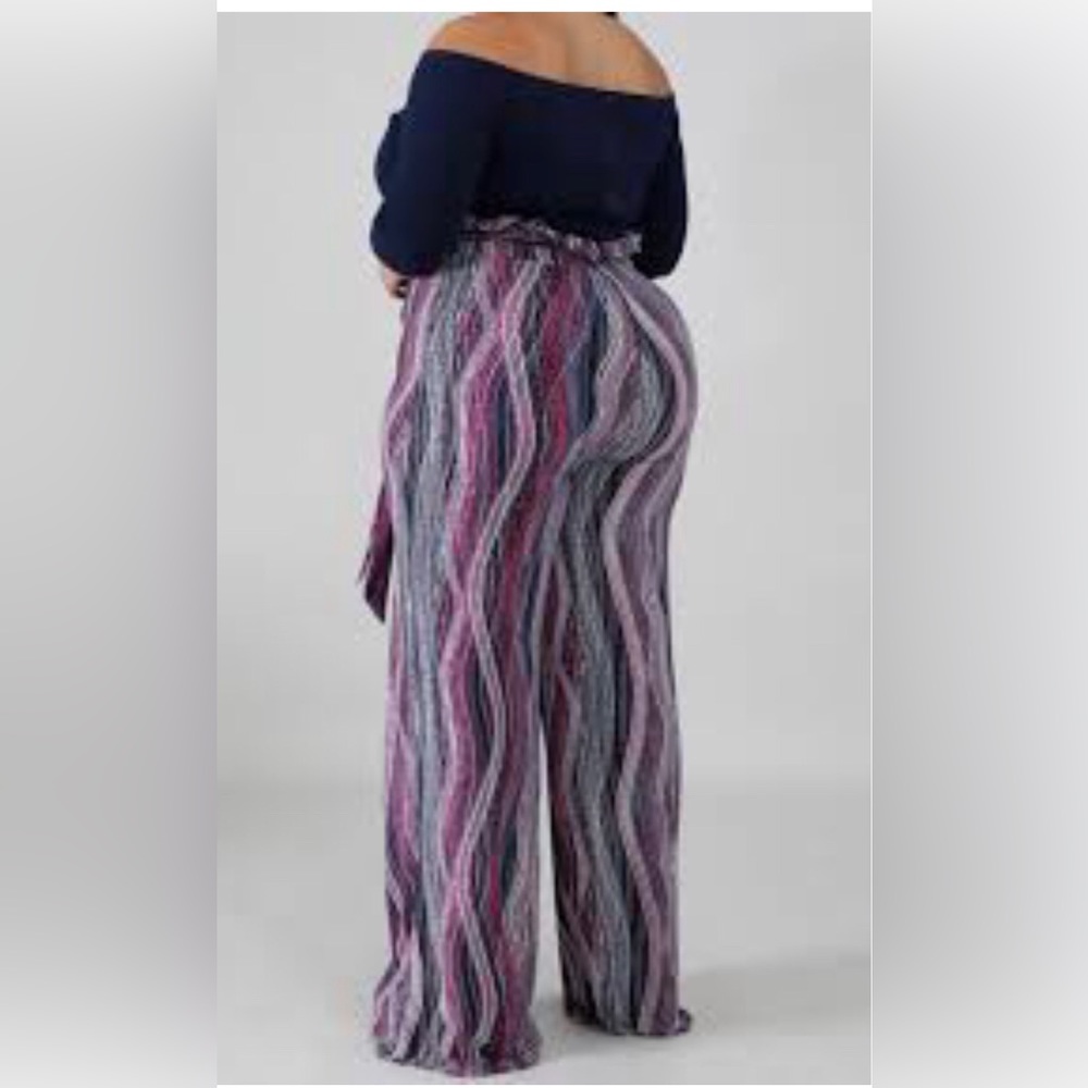 Pants Romper - Picture 2 of 8